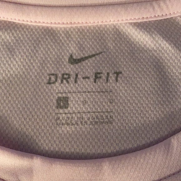 Men’s Pink Large Nike Dri Fit standard t shirt - Picture 4 of 4